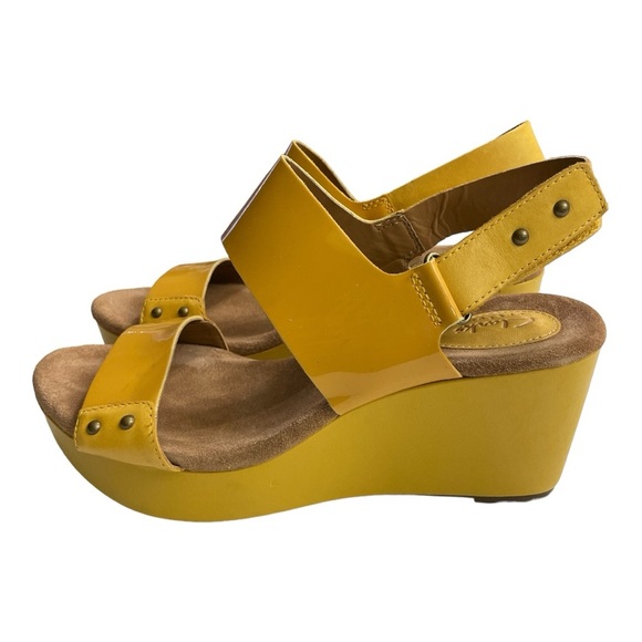 Clarks Shoes - Clark’s Artisan Casslyn Dez Mustard Yellow Patent Platform Wedge Sandals 10